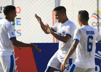 la selección de fútbol playa de El Salvador sumó su segundo triunfo en Santa Marta