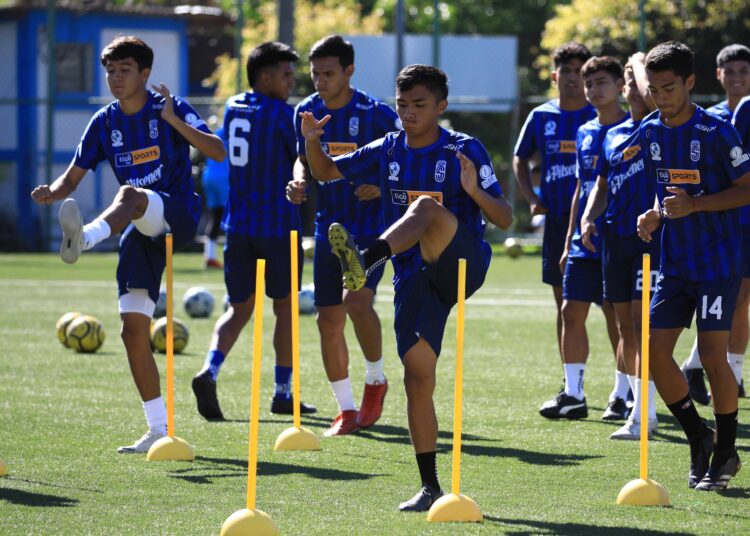 San Salvador va por el triunfo al Marcelino Imbers