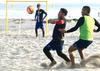 El respaldo del INDES mantiene motivado al equipo nacional de fútbol playa
