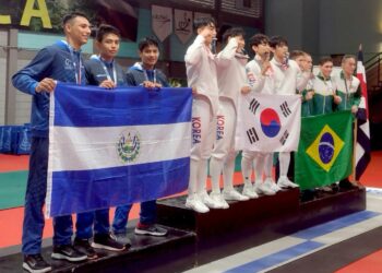 El Salvador ganó una plata y un bronce en la Copa del Mundo Juvenil de Esgrima