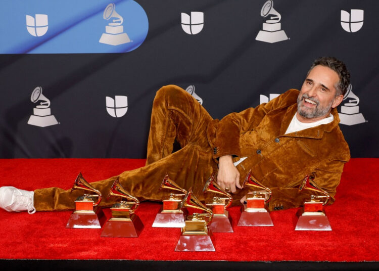 Jorge Drexler y Bad Bunny se coronan como los máximos ganadores de los Latin Grammy 2022