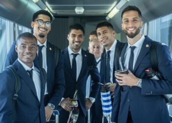 Uruguay llegó a Qatar y apunta a su debut con Corea del Sur