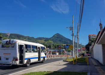 Ambiente cálido, posibilidades de lluvia en la cordillera volcánica para este martes
