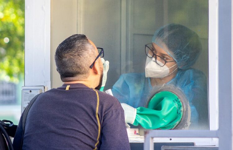 Realizan tamizaje para detección de casos de COVID-19 en Ciudad Delgado