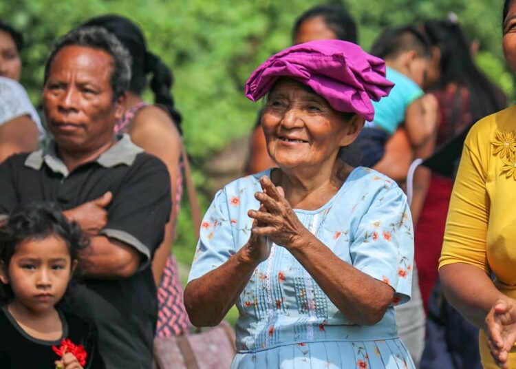 Diputados colaboran con el deporte, entrega de paquetes alimenticios, entre otras actividades en barrios, colonias y comunidades