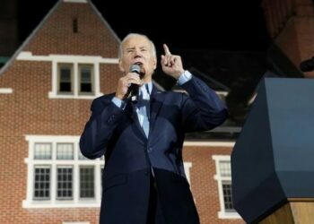 Joe Biden y Donald Trump cierran la campaña de sus partidos