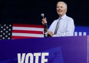 Biden pidió a los estadounidenses defender la democracia en las elecciones de este martes