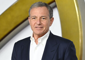 Disney destituyó a su CEO y anunció que traerá de vuelta a Bob Iger para liderar la compañía