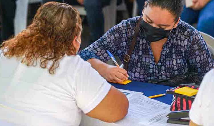 El Salvador está cerca de alcanzar un millón de empleos formales