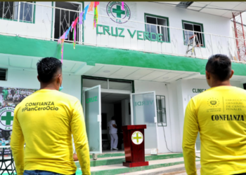 Reos del Plan Cero Ocio ayudan a edificar clínica de Cruz Verde Salvadoreña en San Martín