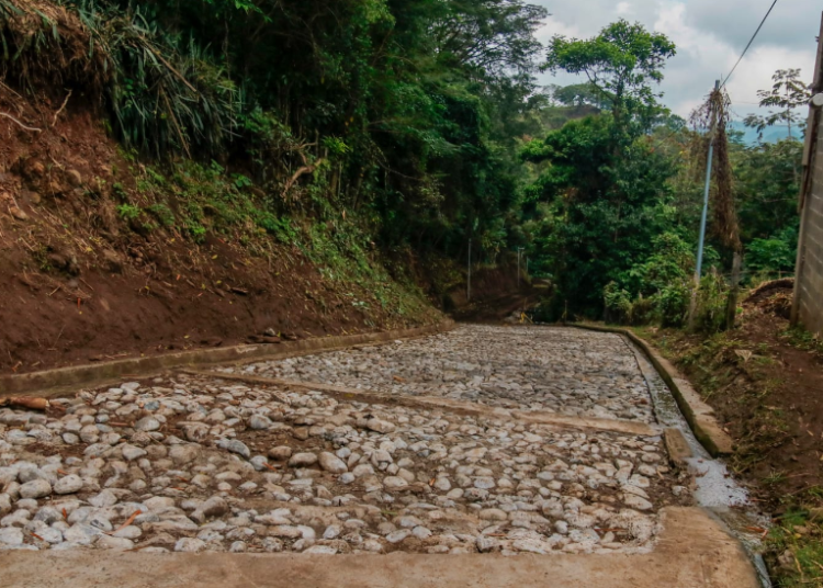 1,500 personas se beneficiarán con la renovación de las calles en San Miguel de Mercedes