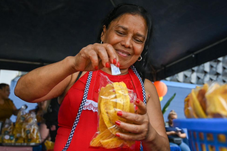 (FOTOS) Alcaldía de San Salvador celebra Festival de la Tostada en el mercado Tinetti