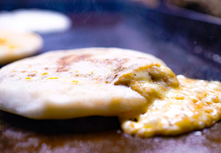 El Salvador celebra este domingo el Día Nacional de las Pupusas