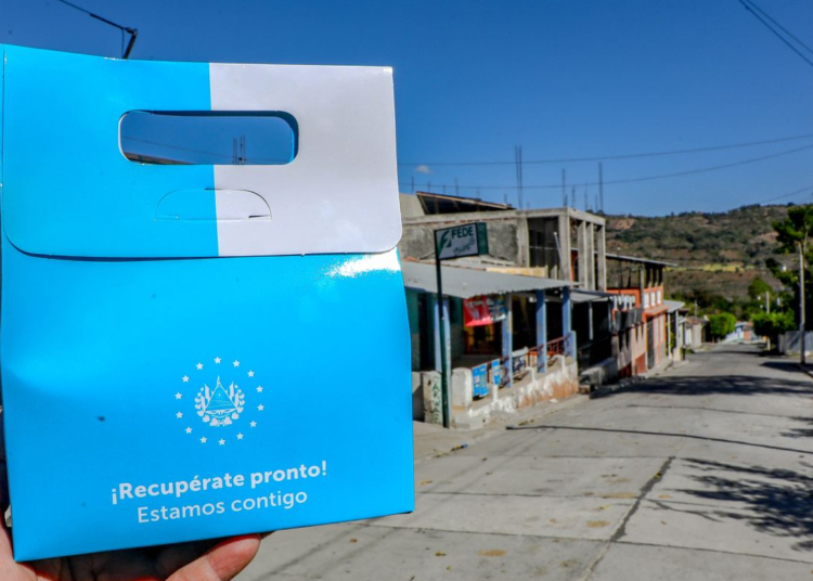 Refuerzan entrega de medicamentos y vitaminas a personas positivas a COVID-19