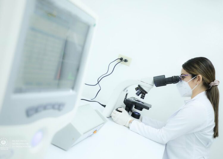 Gobierno entrega remodelaciones de diferentes áreas del Policlínico Magisterial de Lourdes