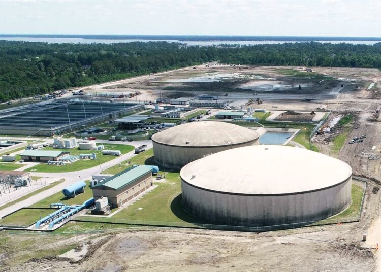 Houston pidió a los habitantes hervir el agua antes de beberla y suspendió las clases debido a fallos en el sistema de abastacimiento