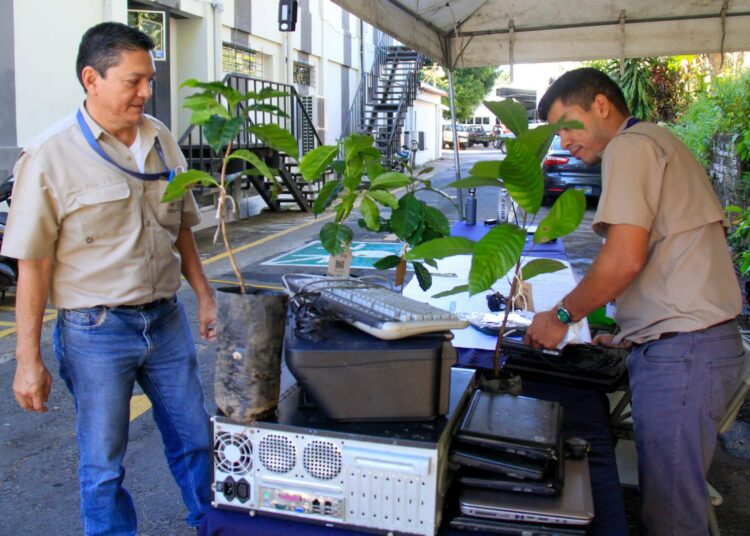 MARN inicia campaña de recolección de residuos de aparatos eléctricos y electrónicos