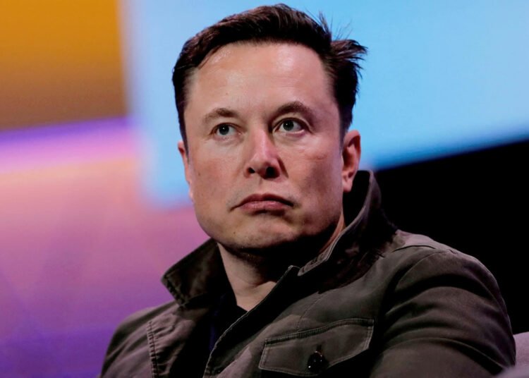 Elon Musk aseguró que dejará el puesto de director general de Twitter tras la publicación de una encuesta