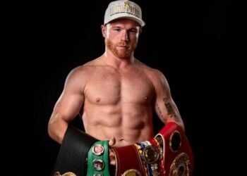 Canelo Álvarez insiste en una condición para la revancha con Bivol