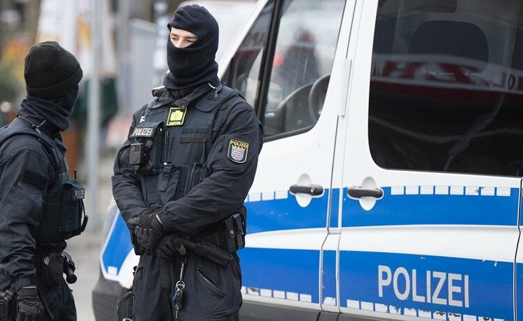 Detuvieron a 25 integrantes de la organización Ciudadanos del Reich que promovían un golpe de Estado en Alemania