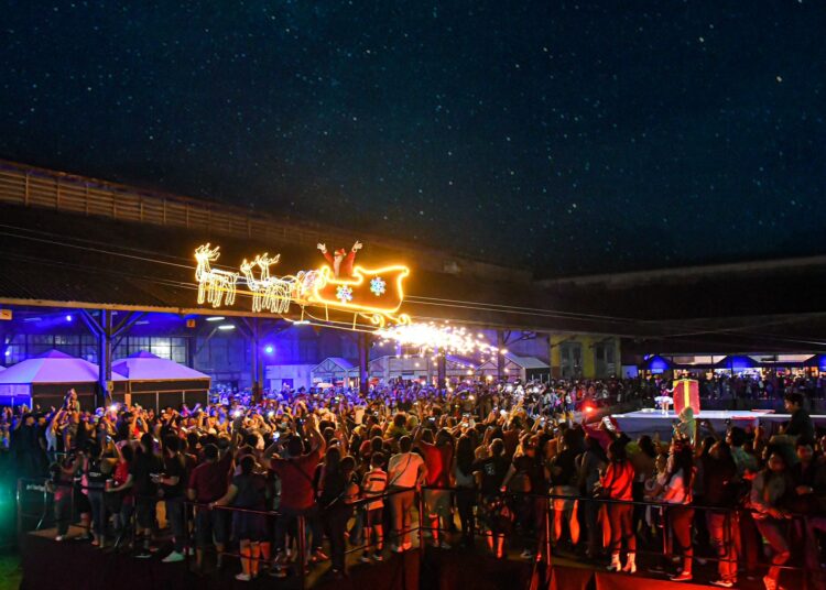 VIDEO | Salvadoreños abarrotan el evento Navidad CIFCO con grandes atracciones para la familia