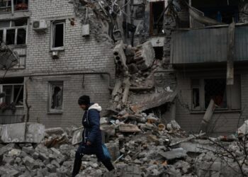 Capital de Ucrania sufre nuevo ataque ruso con drones