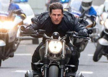 Misión Imposible 7: Tom Cruise saltó de un precipicio en moto