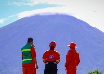 Protección Civil insta a la población a no realizar turismo en los alrededores del volcán Chaparrastique