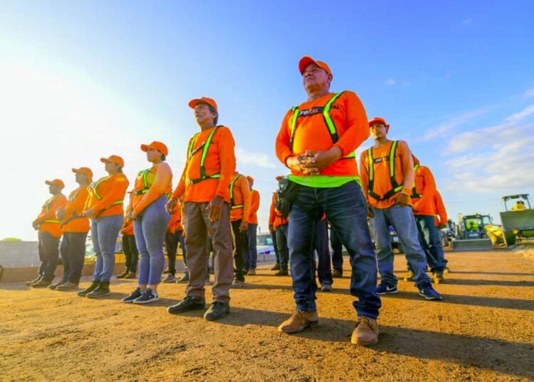 Gobierno generará 18,000 empleos a través de la ejecución de mantenimiento rutinario de vías FOVIAL