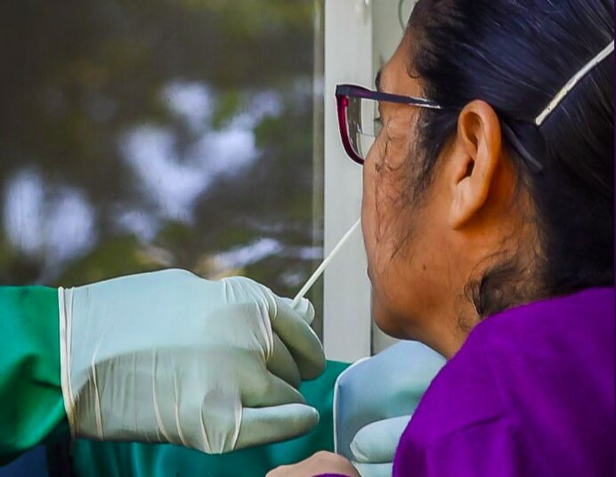 Realizan tamizaje comunitario en Tenancingo, Cuscatlán para detectar casos de covid-19