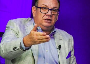 Christian Guevara demandará a funcionario de embajada de EUA por $10 millones