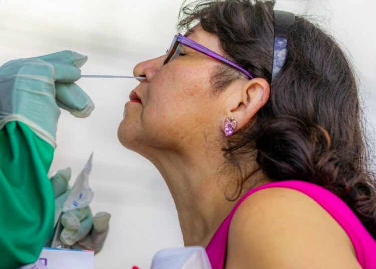 Salud desarrolla tamizaje comunitario en el Puerto de La Libertad