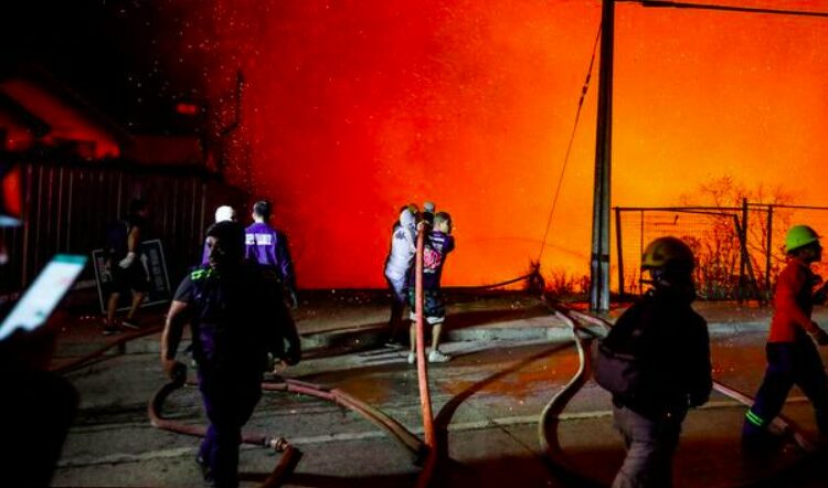 Chile declara estado de catástrofe por incendio en Viña del Mar
