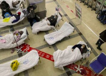 Qingdao enfrenta medio millón de contagios diarios de COVID-19