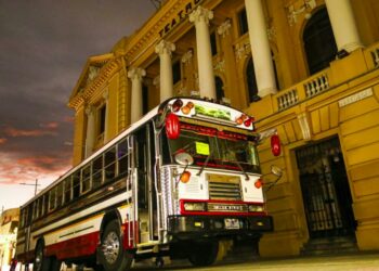 Buses Alegres una alternativa segura para hacer turismo interno