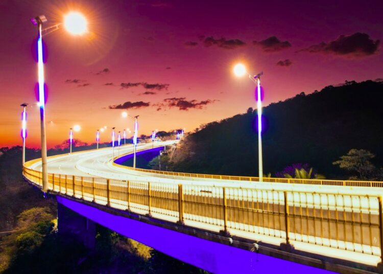 MOP impulsa la infraestructura vial en la zona costera de La Libertad