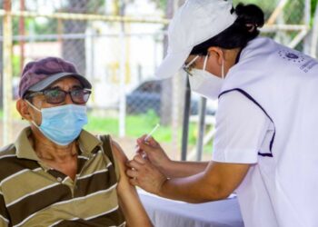 Salud mantiene campañas de vacunación y jornadas médicas en todo el país