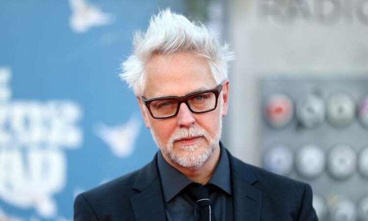 James Gunn se pelea con troll por acusarlo de no querer a Henry Cavill