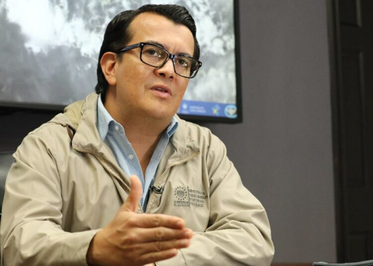 Ministro de Medio Ambiente, Fernando López, detalla los componentes de la campaña Misión Océano