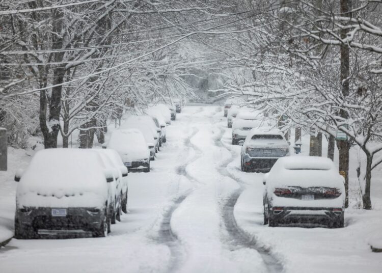 Fuertes nevadas azotan a Estados Unidos