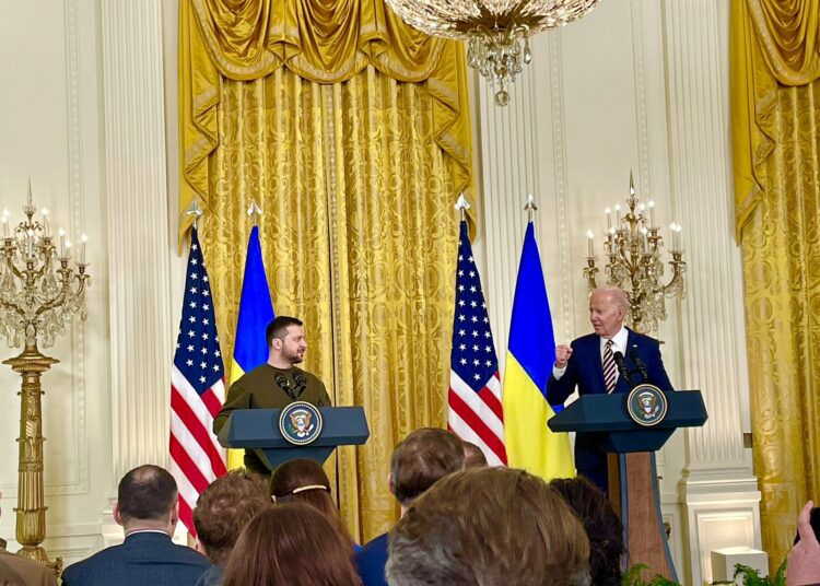 Zelenski visita Washington que le promete sistema de defensa antimisiles