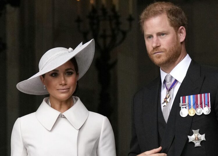 El príncipe Harry reveló detalles de la pelea con su hermano William y acusó a la Casa Real de mentirle a los medios