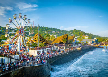 El Salvador espera 695,000 visitantes en temporada navideña