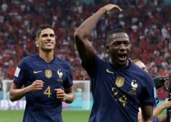 Raphaël Varane e Ibrahima Konaté otras víctimas del ‘virus del camello’ y están en duda para la Final de Qatar 2022