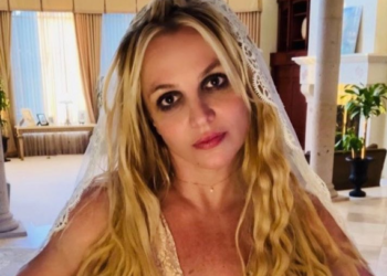Britney Spears dedica inesperado mensaje a su hermana, preocupa a fans su salud mental