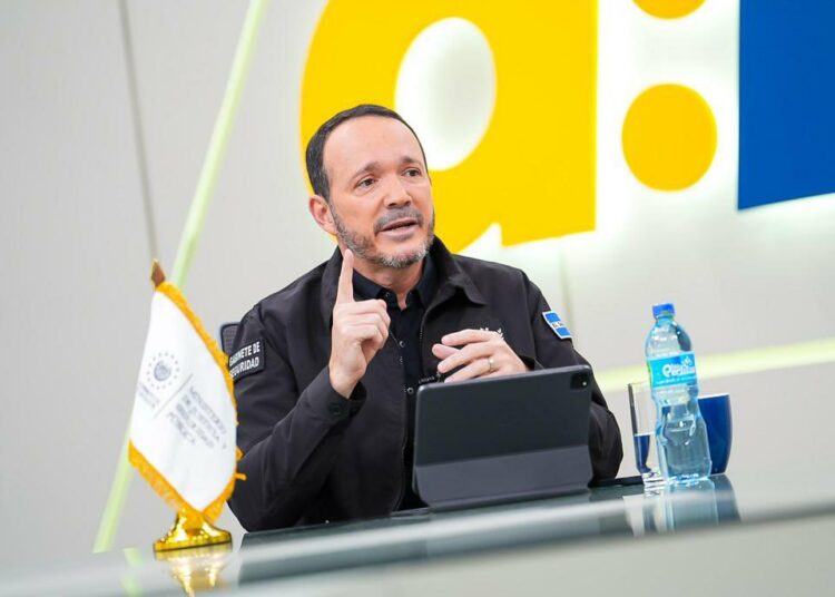 “Los gobiernos anteriores decidieron entregarle el país a las pandillas”: Ministro de Seguridad