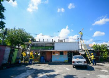 Como parte del cerco de seguridad en Soyapango, zonas que eran controladas por las pandillas son iluminadas 