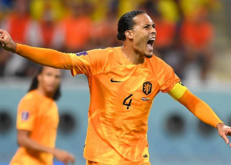 Van Dijk, figura de Países Bajos: del “buen plan” para detener a Messi al “no estoy preocupado por el ataque de Argentina”