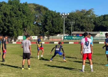Equipos de la Liga Nacional de Fútbol comienzan preparación para proximo torneo