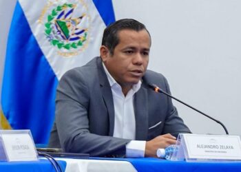 Ministro Zeleya brinda aportes técnicos a la comisión Ad Hoc de la Asamblea Legislativa en tema de pensiones